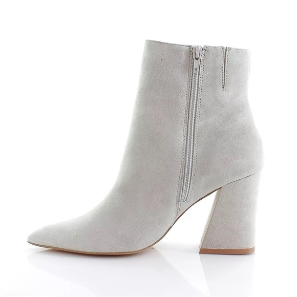 Steve Madden Matilda Women's Grey Suede Ankle Boots Size 10M Minimalist Classic - Picture 3 of 16